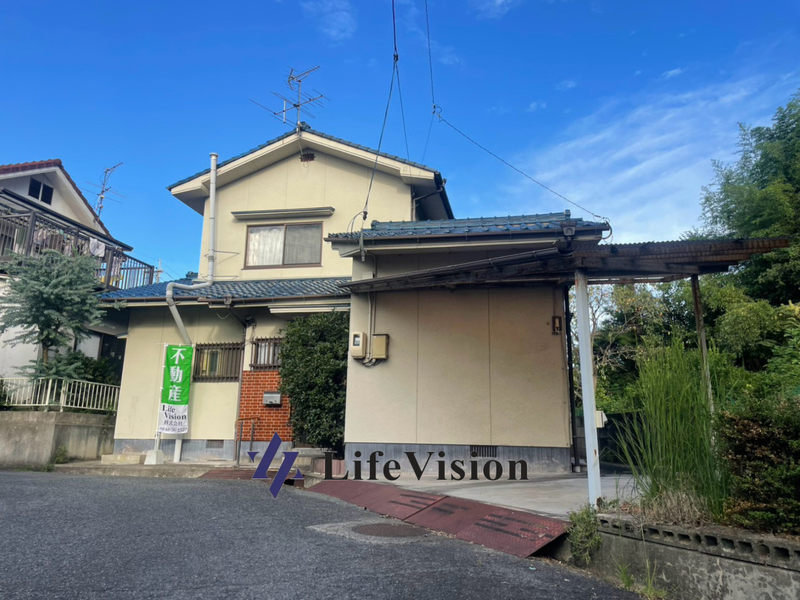 閑静な住宅地で家族でのびのび生活♪