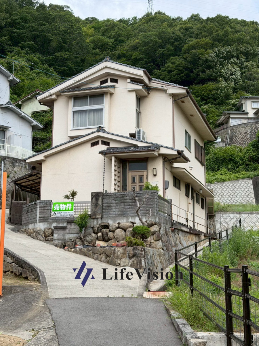 徒歩圏の便利さが、暮らしに安心をもたらす桜町の住まい。