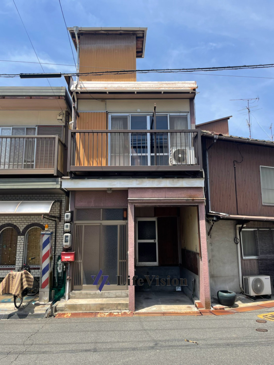 尾道の古き良き町並みで、自分仕様の空間をつくる。