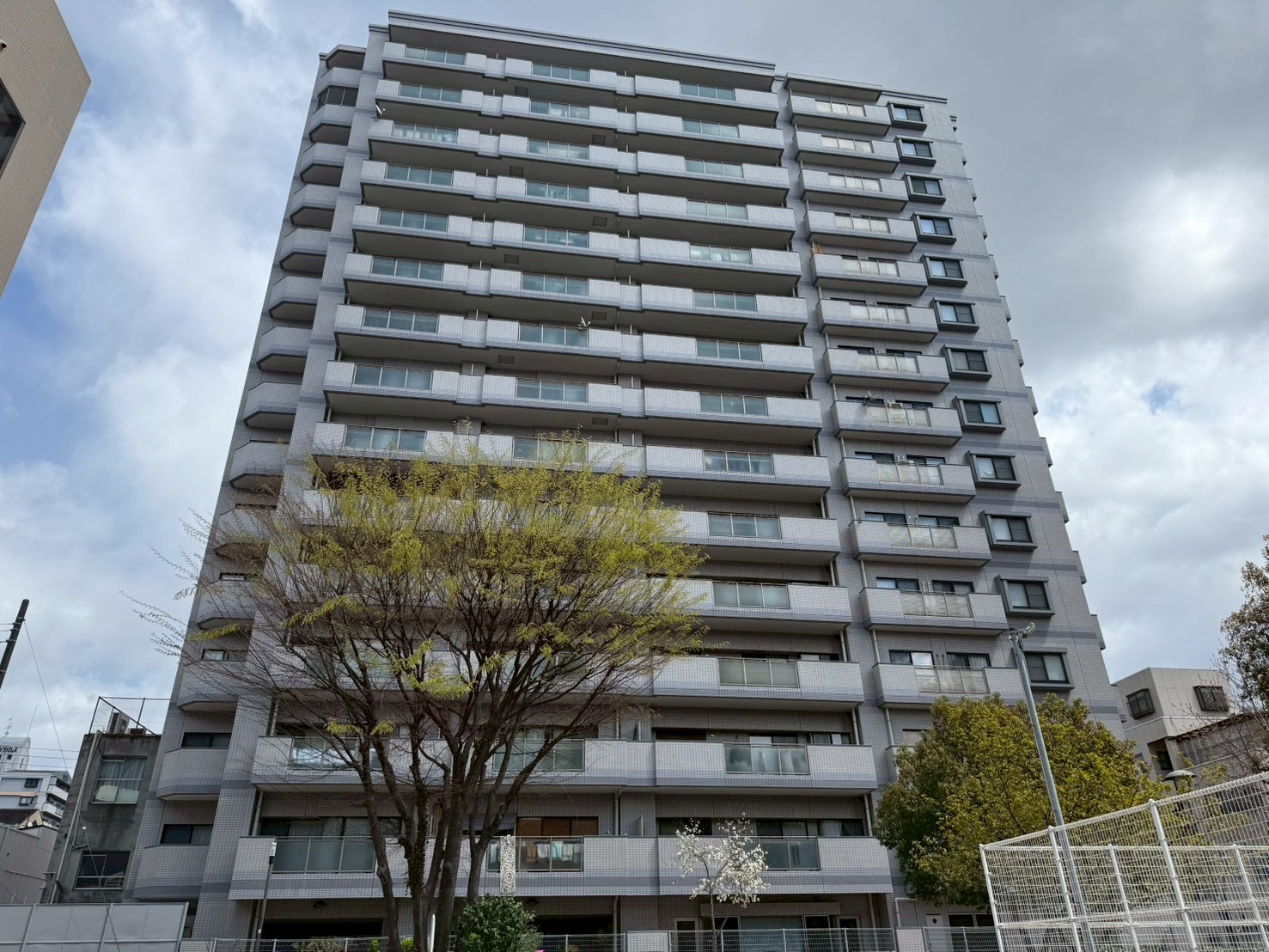 2/14【価格変更】リフォーム済！福山駅徒歩圏内のマンションです♪